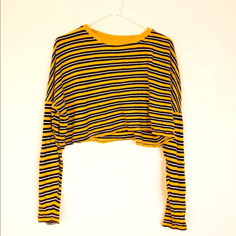 Long-sleeve crop top!